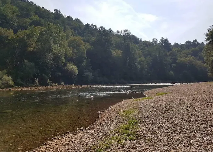 펜션 Apartma Kolpa Gradac