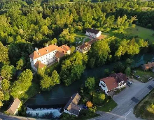 Apartma Kolpa * Gradac